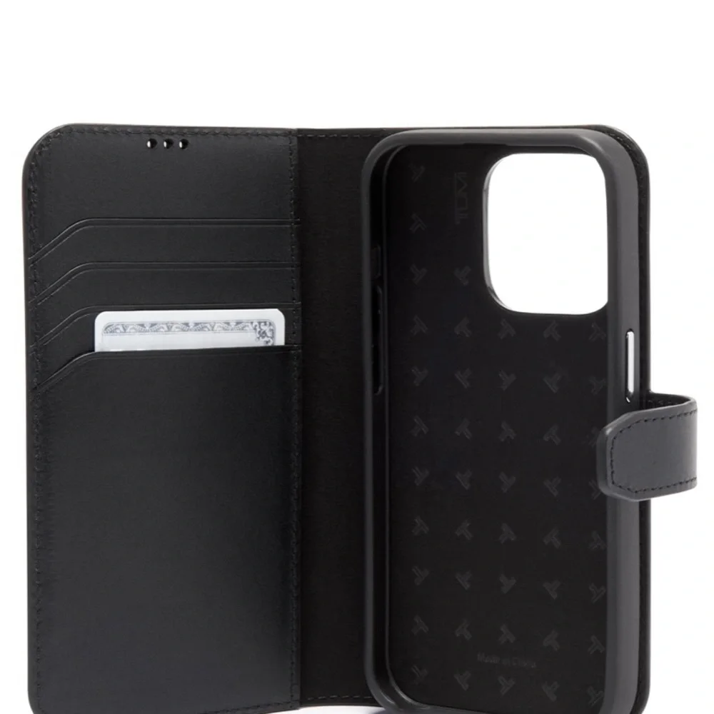 Tumi brand new